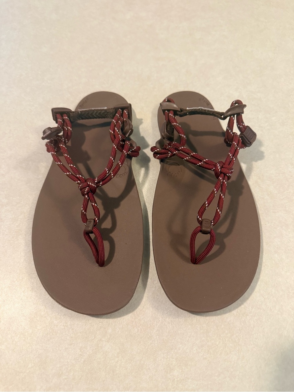 Xero Shoes Genesis Sandals Size 7 Tibetan Red Barefoot Flip Flop